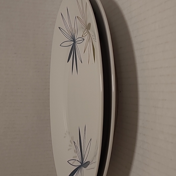 Pair of Pier 1 Kui Hua Plates - Picture 14 of 16